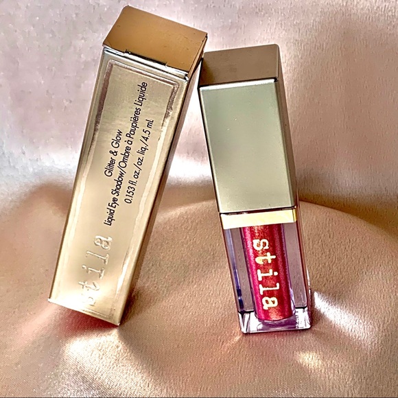 STILLA Glitter & Glow Liquid Eye Shadow “DOLLISH” - Picture 2 of 5